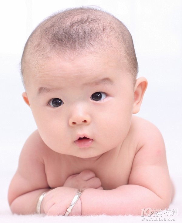 你知道母乳喂養(yǎng)需要喂水嗎