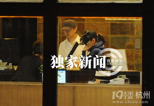 李小冉自爆再次懷孕 坦言與鄢頗曾有過(guò)孩子