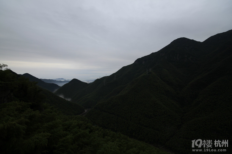 霧鎖天荒坪