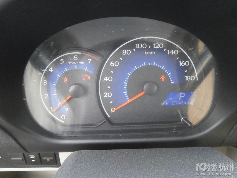 两三万的自动挡小熊猫-二手车-杭州19楼