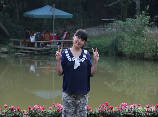 80年出生的猴妈和12年出生的龙宝贝,母女俩都