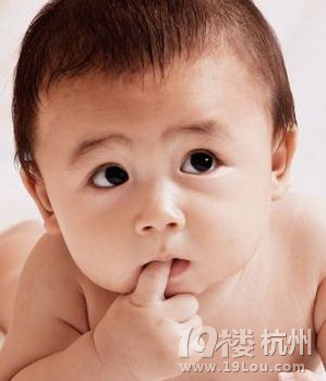 三个月的宝宝流口水是怎么回事,让我来告诉你