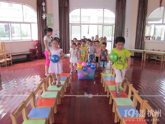 幼儿大班体育游戏教案5篇 -幼儿园论坛-杭州19