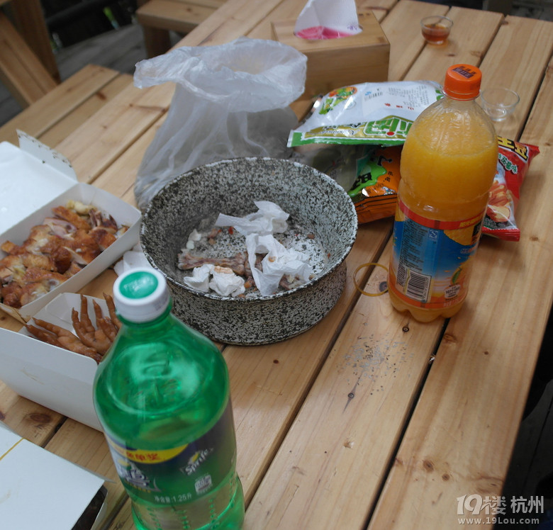 【4队】吃货聚美汇--螃蟹哥,引爆的疯狂嗨点-美