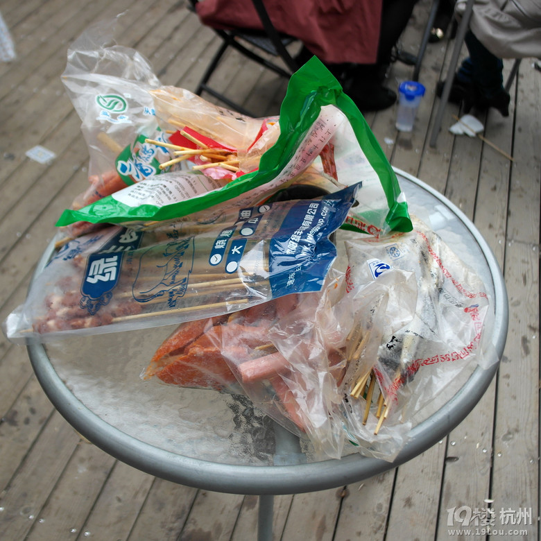 【4队】吃货聚美汇--螃蟹哥,引爆的疯狂嗨点