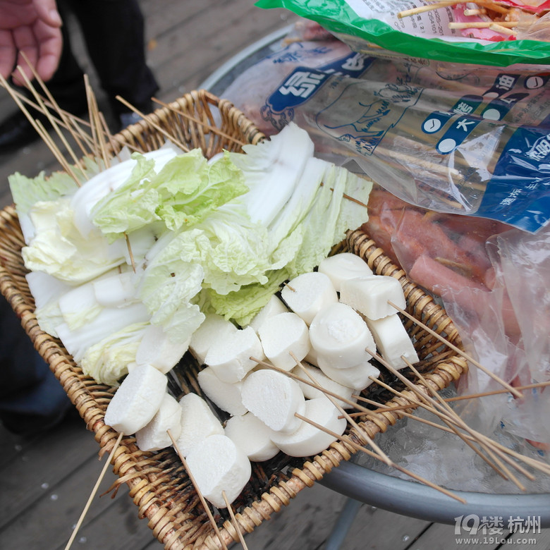 【4队】吃货聚美汇--螃蟹哥,引爆的疯狂嗨点-美