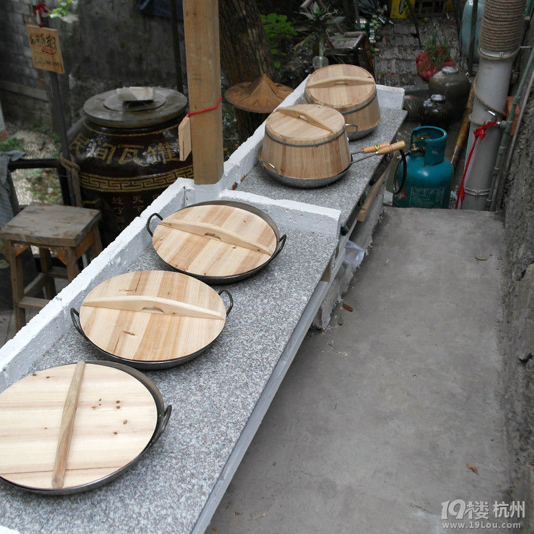 【4队】吃货聚美汇--螃蟹哥,引爆的疯狂嗨点-美