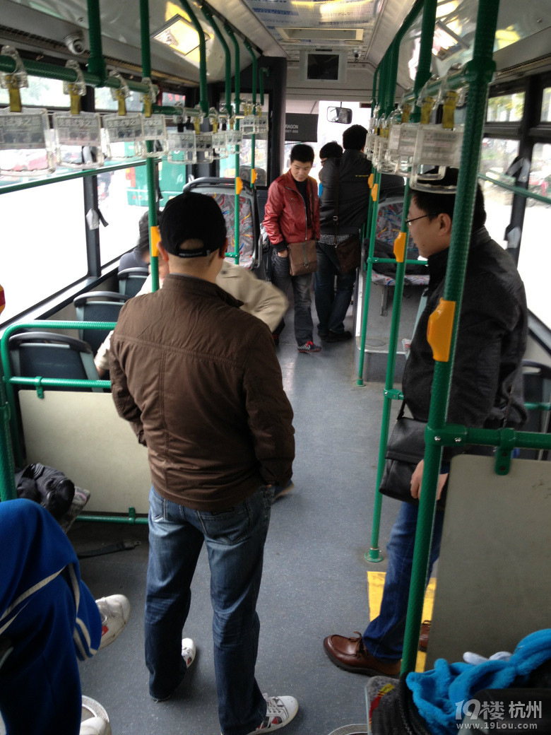 19楼公交版首部公交爱情微电影《巴士情缘》