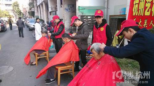 区起点志愿者,七点钟的免费理发 -小区故事-大