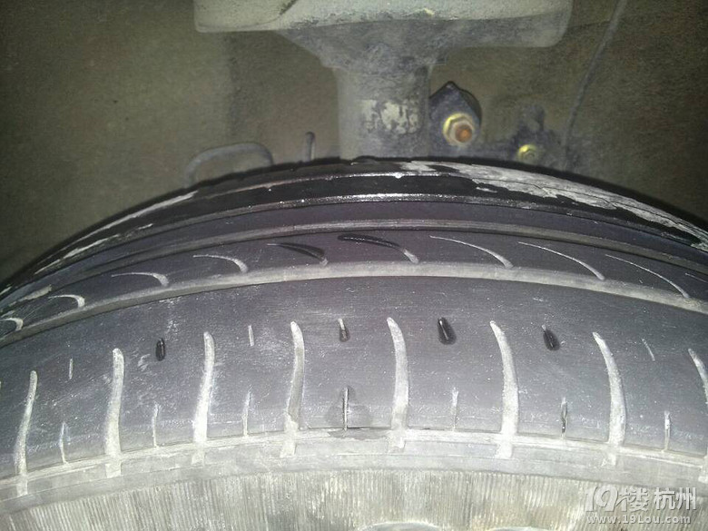 海福星 原厂佳通轮胎 磨损严重