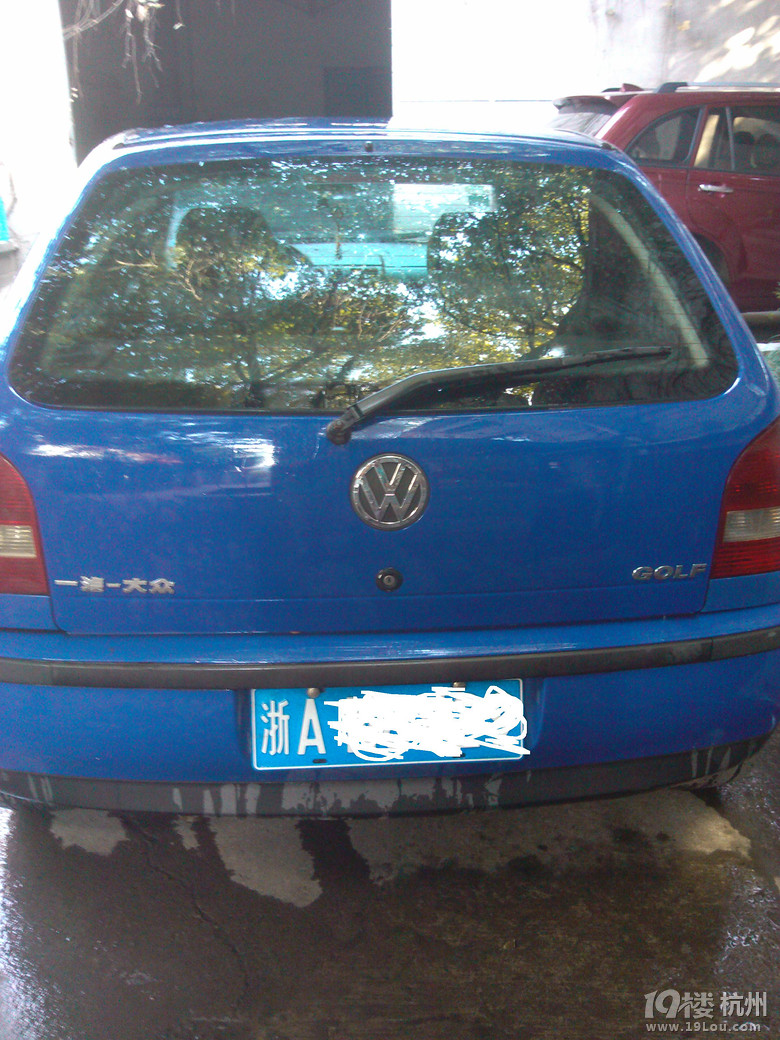 上海大众 高尔 四门 年检 保险到14年12月 2.8万