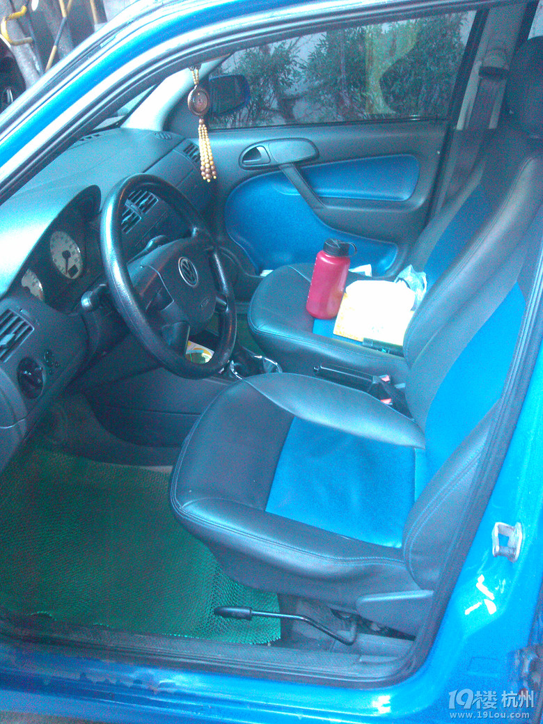 上海大众 高尔 四门 年检 保险到14年12月 2.8万