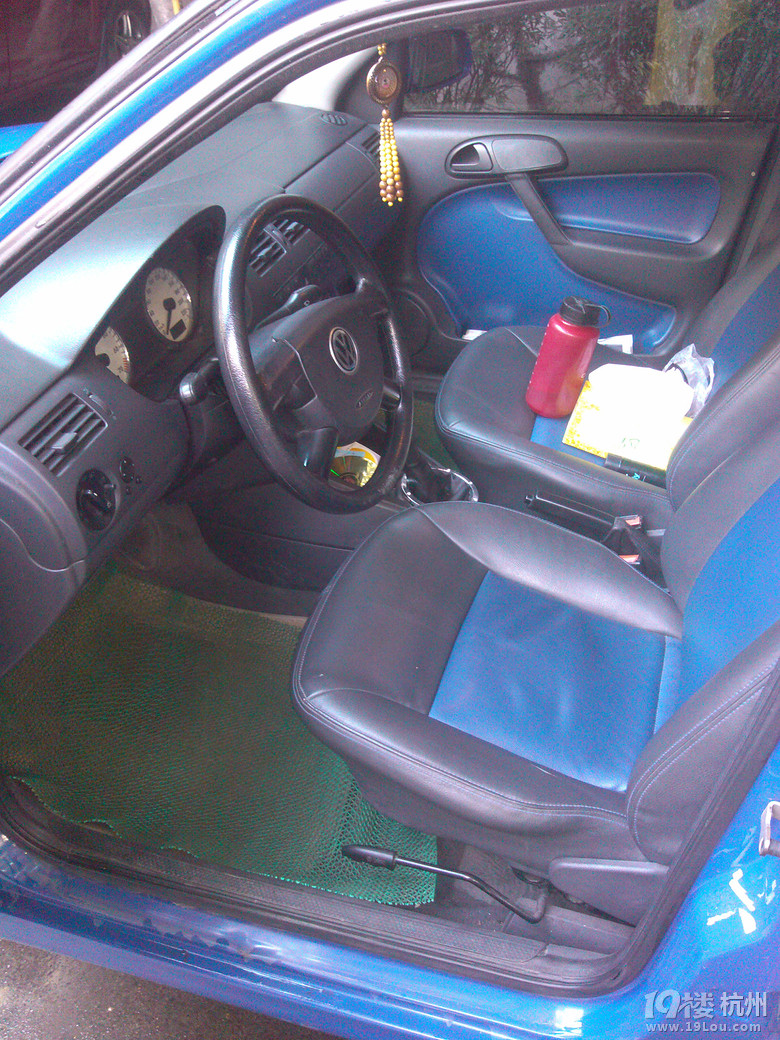 上海大众 高尔 四门 年检 保险到14年12月 2.8万