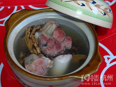 【深夜食堂】煲豬腳湯