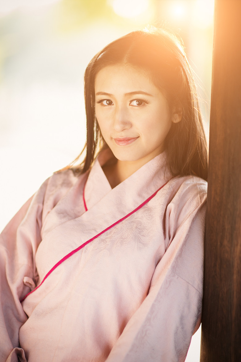 穿漢服的女孩