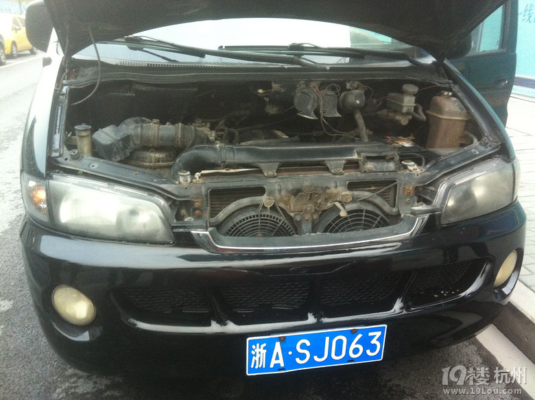 04年1月份的现代瑞风2.4现代进口发动机!-二手