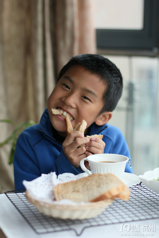 【王梓妈】懒人面包机变着花样吃吐司!-烘焙-1