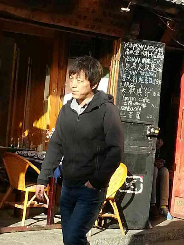 黄渤袁泉在大理邂逅 -手机随手拍-杭州19楼