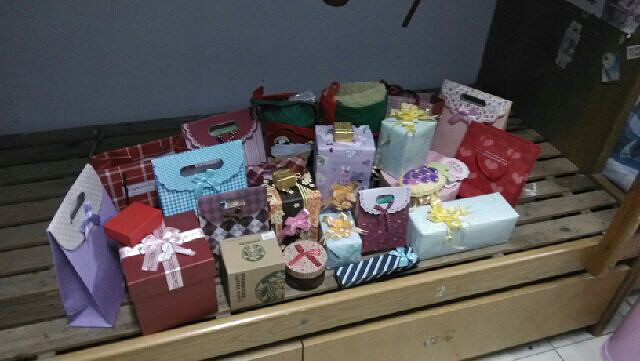 满满的礼物哈哈哈(ω`)-手机随手拍-杭州19楼