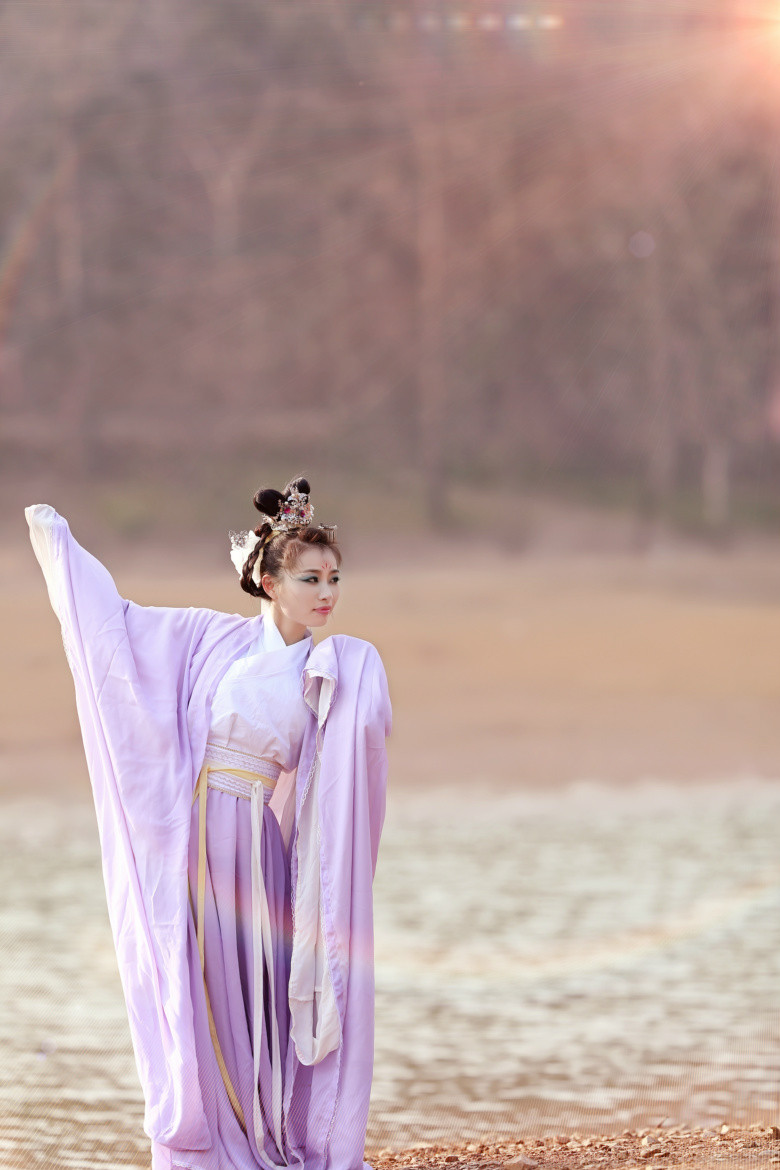愛穿古裝的“桃子”