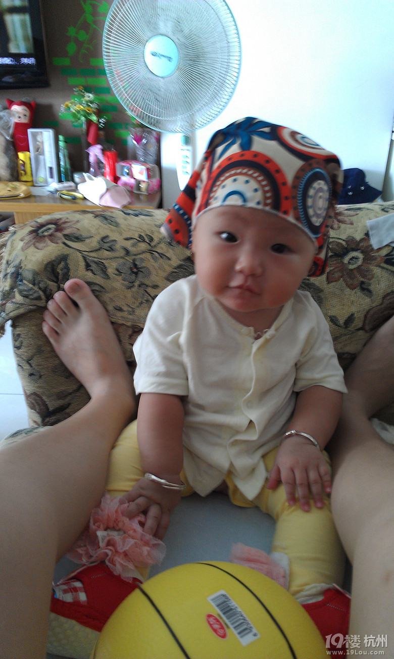 我的甜宝宝8个月了-宝宝秀-妈咪宝宝秀-杭州1