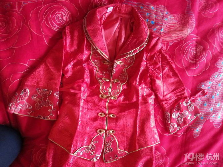 齐地婚纱红色礼服转让,私人定制的哦(孕妇可穿