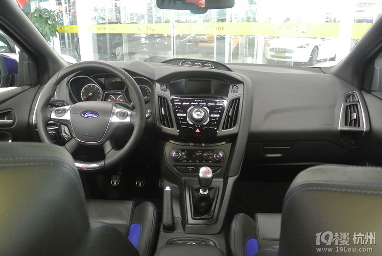 2013年11福特福克斯ST-2.0T-二手车-杭州19楼