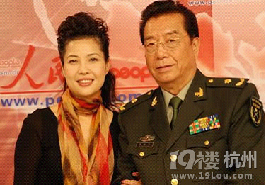 不惧世俗眼光大玩师生恋的十大明星(图)-桃色盘