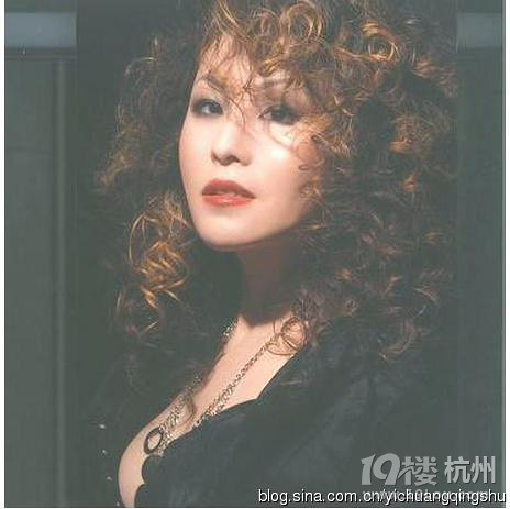 扒一扒大陆第一摇滚女歌手罗琦浴火重生之路(