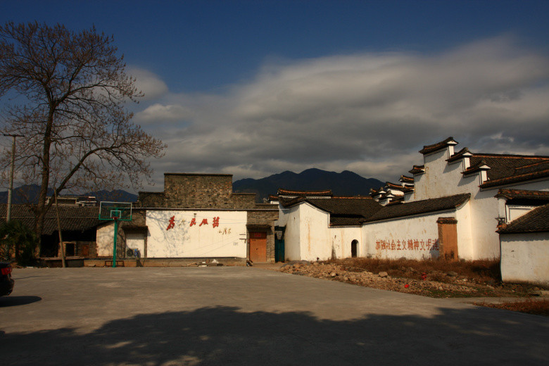 丽水松阳的"黄家大院,美景中总有这麼几处煞风景的画面