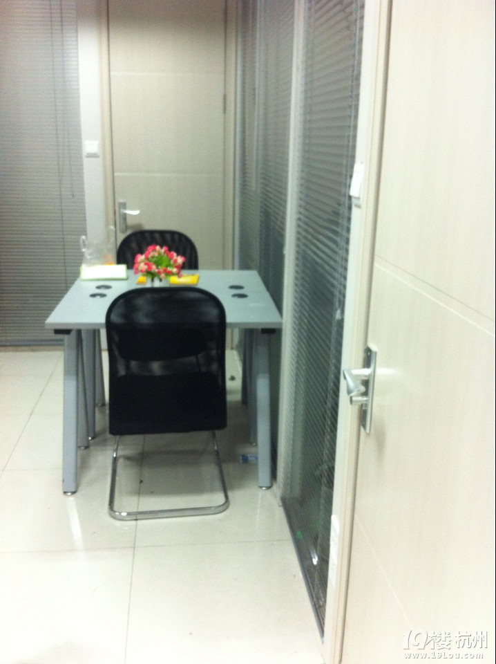 杭州西湖区上海自贸区租房-1室 1厅 1卫 1阳台