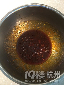 自制醬汁烤翅中、蒜泥開背大蝦