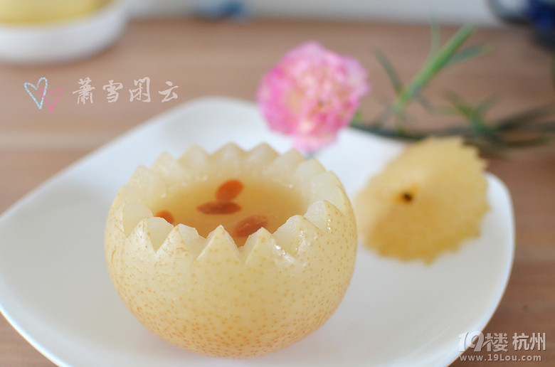 【為她做菜】【蕭雪閑云】美容養(yǎng)顏——冰糖雪梨燉燕窩