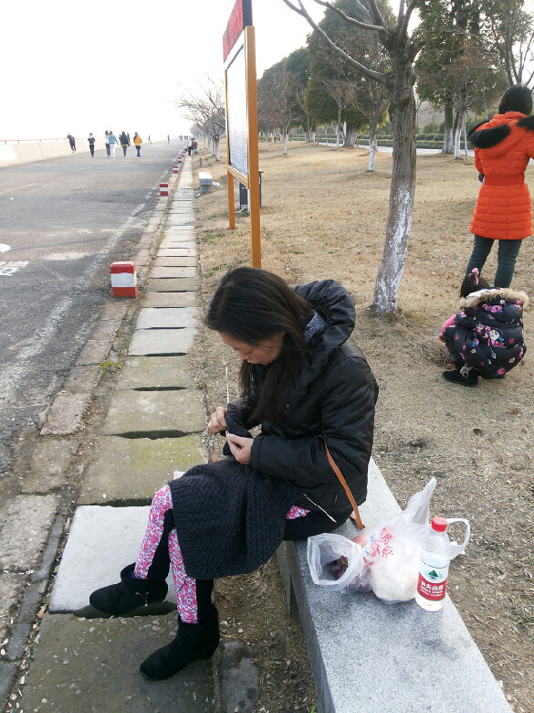 我可怜的妈妈,你一定要和爸爸一