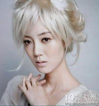 范冰冰林青霞30大<em>女星白发</em>魔女造型邪媚诱惑