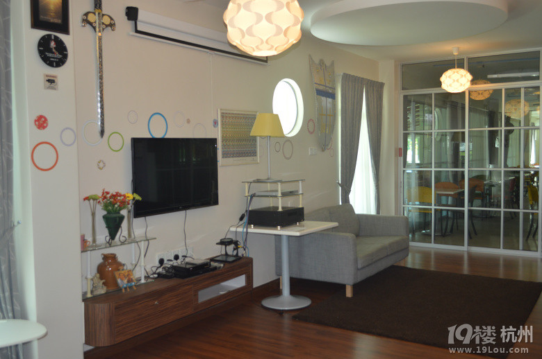 中考不理想,高考一本考不上,到底哪种方式更能