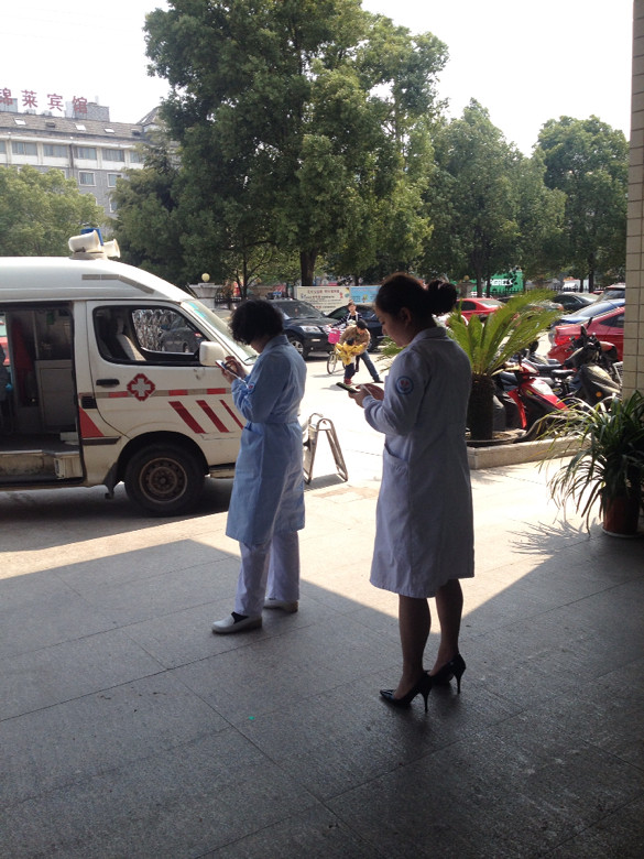 义乌北苑医院白衣天使在120前