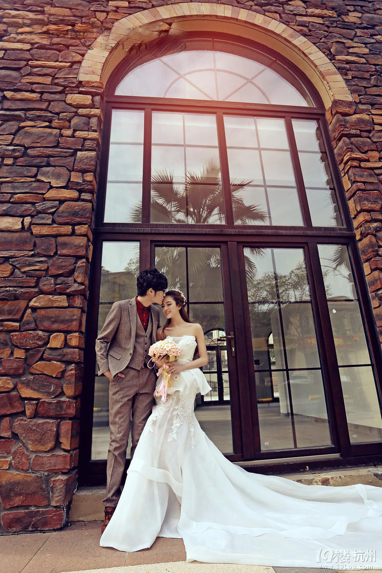 杭州婚纱摄影工作室哪家好?教你拍婚纱照前注