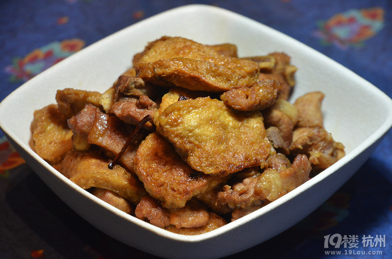 【琪哥爸の家常菜】毛豆煮肉丸，很鮮的菜