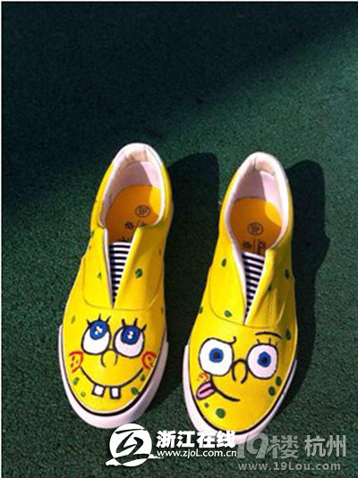 星辰幼教师DIY手绘运动鞋 让美丽心情始于足下