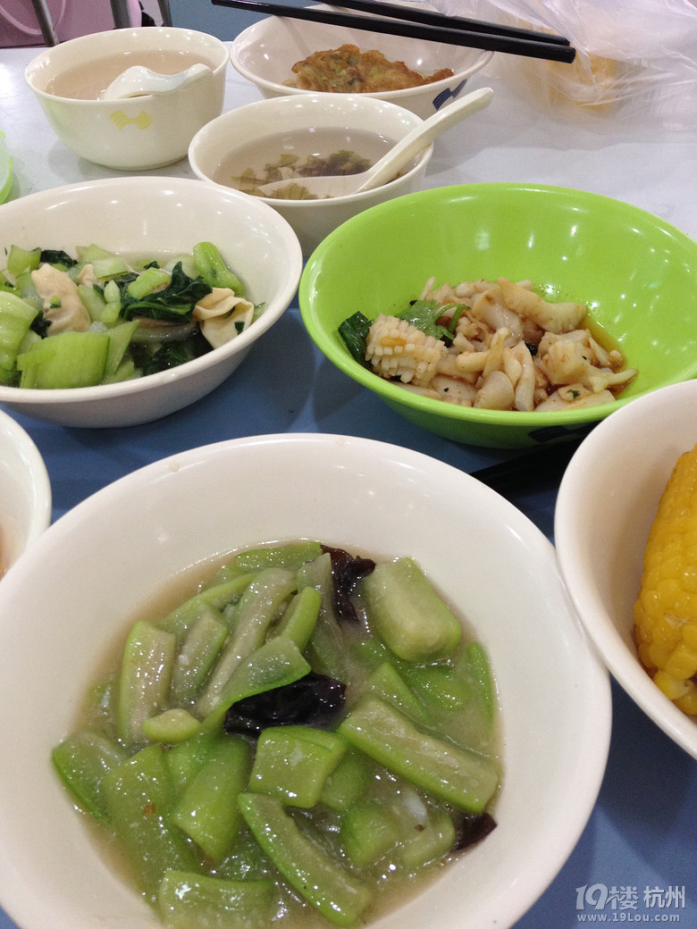 食堂午餐+早餐