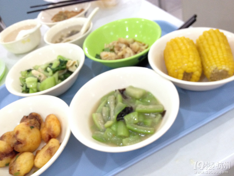 食堂午餐+早餐
