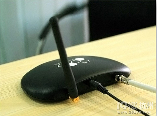 蜂易达GS1H-A家庭版手机信号放大器套装 移动