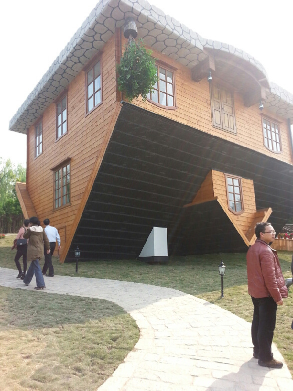 星趣社活动,颠倒屋看的犯晕-手机随手拍-杭州1