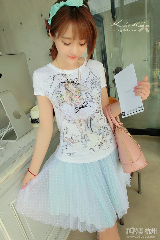 <em>啊哈 。靓女</em>必备,时尚韩国精品女装折扣了。-今