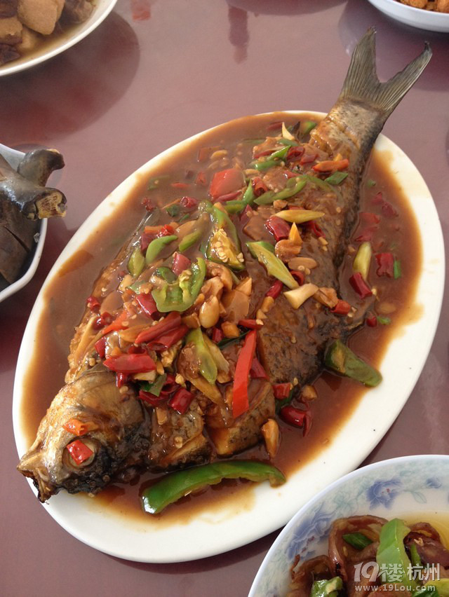 吃貨這里看——美景美食美中餐