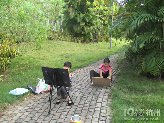 年收入10万以下并且不稳定,两孩,没房,刚买了车