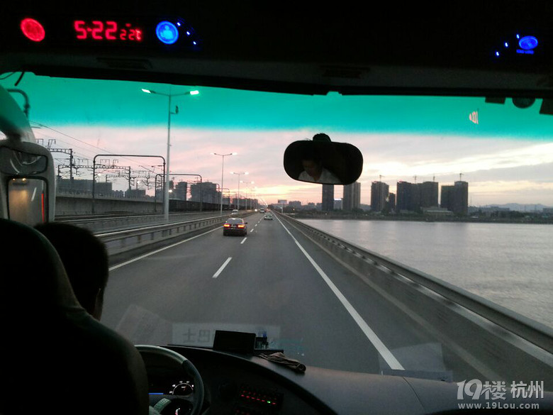 【体验机场巴士】萧山机场--火车东站--武林门