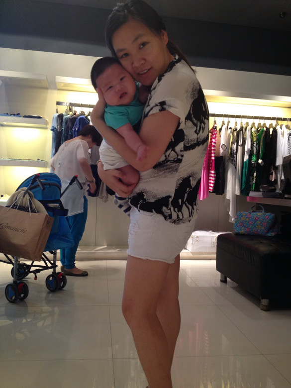 逛街街啦,跟妈咪亲亲哈-随手拍宝宝-杭州19楼