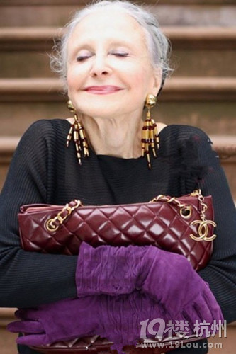 法国没有剩女:像法国女人那样优雅地老去!